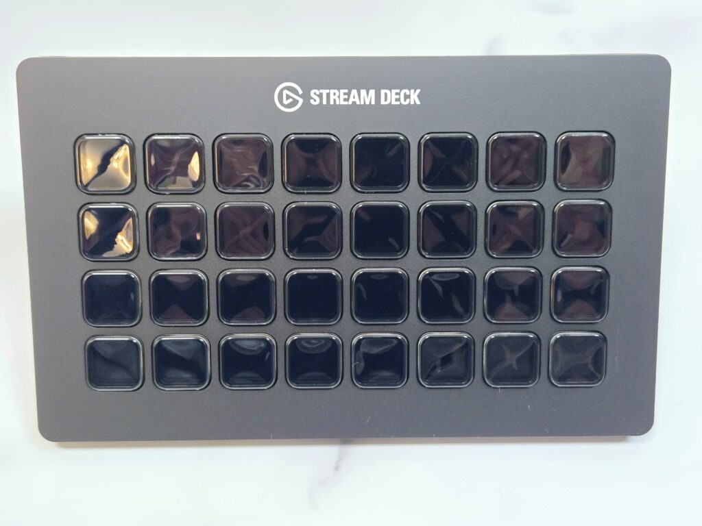 Stream Deck XLとMK.2 どっちを選ぶべき？3年以上使ってる私が比較＆レビュー