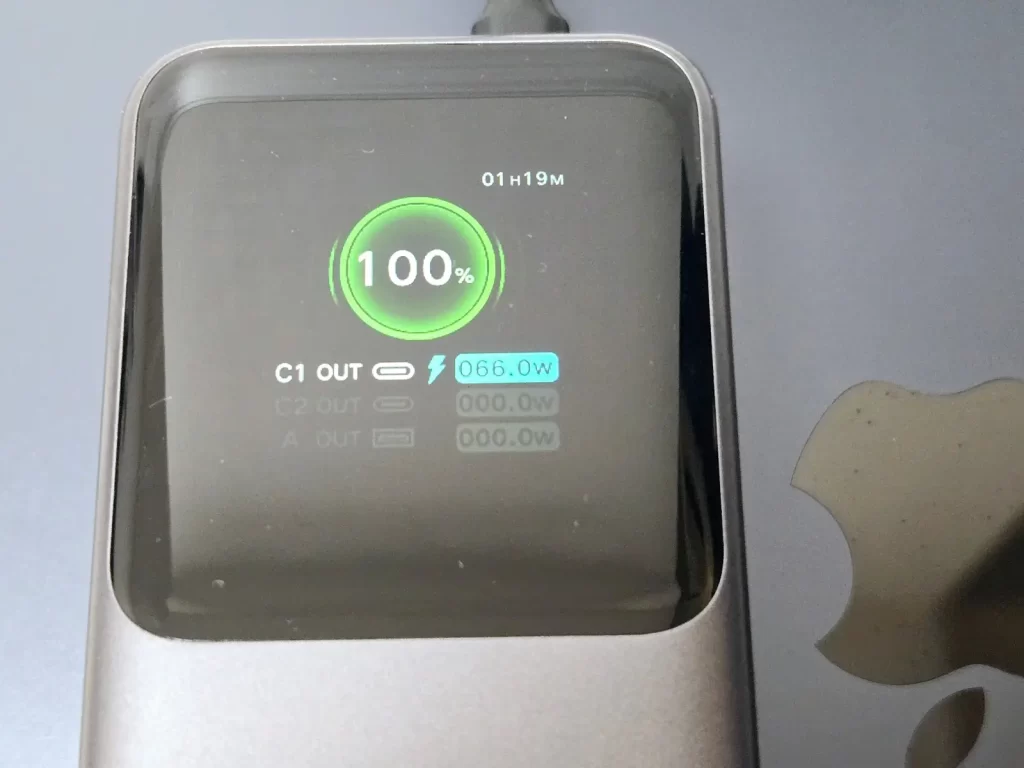 MacBook Airを充電してみた