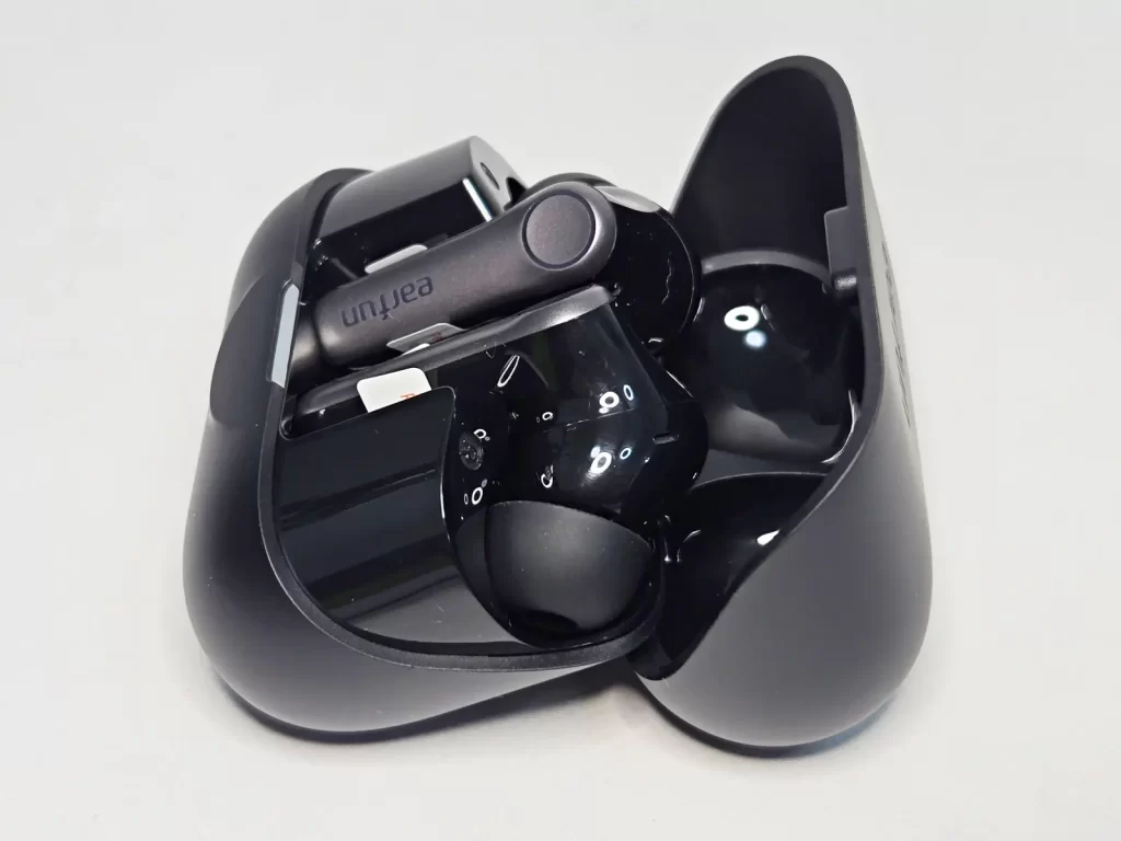 開封レビュー：Air Pro 4+のパッケージと同梱物