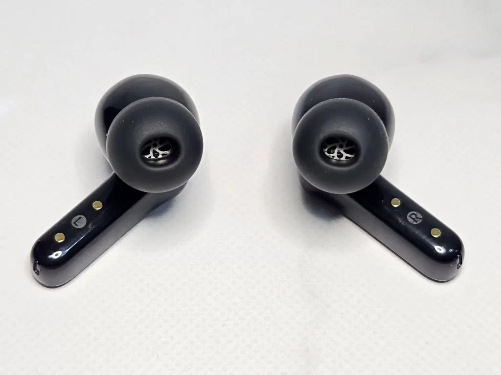 開封レビュー：Air Pro 4+のパッケージと同梱物