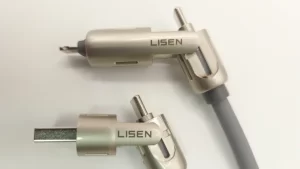 ケーブルぐちゃぐちゃ問題、ほぼこれ1本で解決。液体シリコン採用のしなやか充電ケーブル