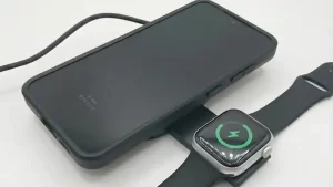 最小クラスで2in1。持ち運びに最適なMagSafe対応ワイヤレス充電器