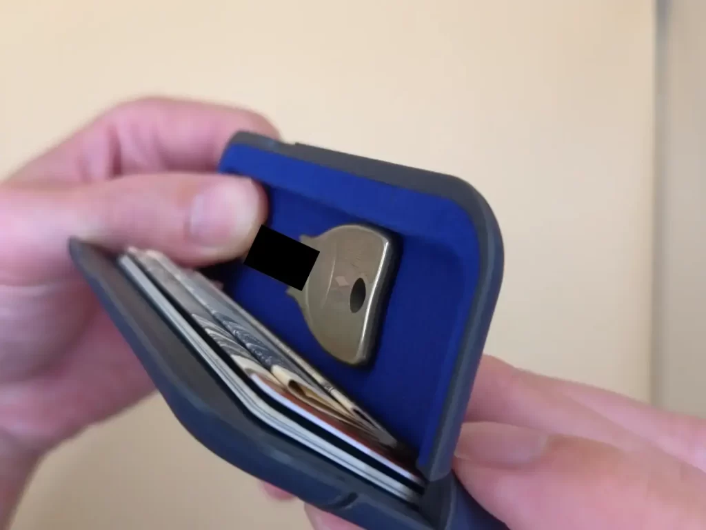 カード+紙幣+家のカギ運用がバチクソ便利！