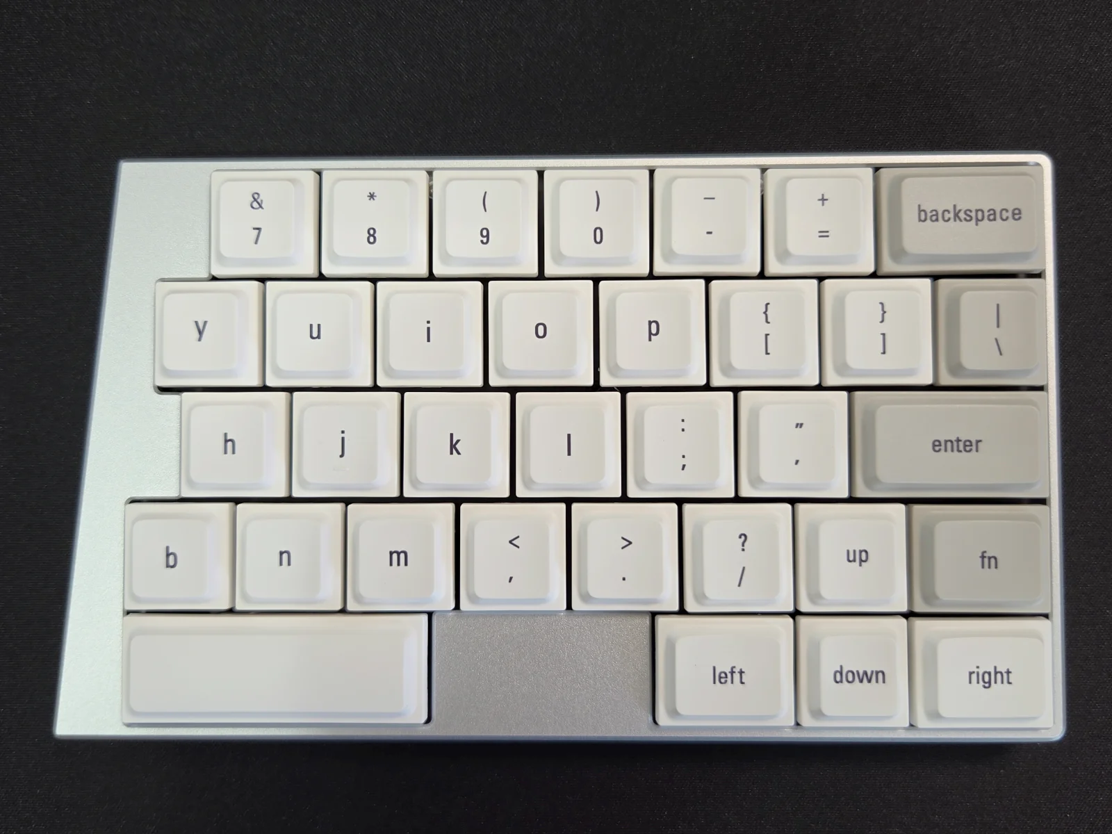 Elimkeys Elytra右半分のキー配列、backspaceとenter、矢印キーとfn
