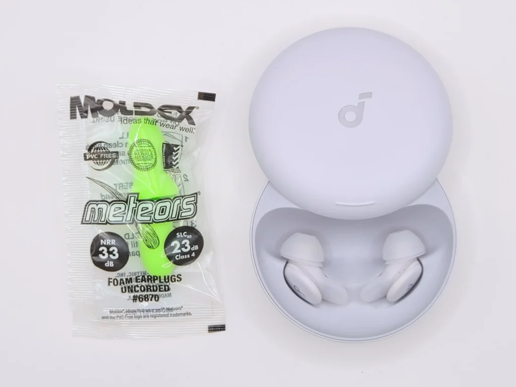 MOLDEX Meteors耳栓(NRR33dB)とSleep A30の2ショット