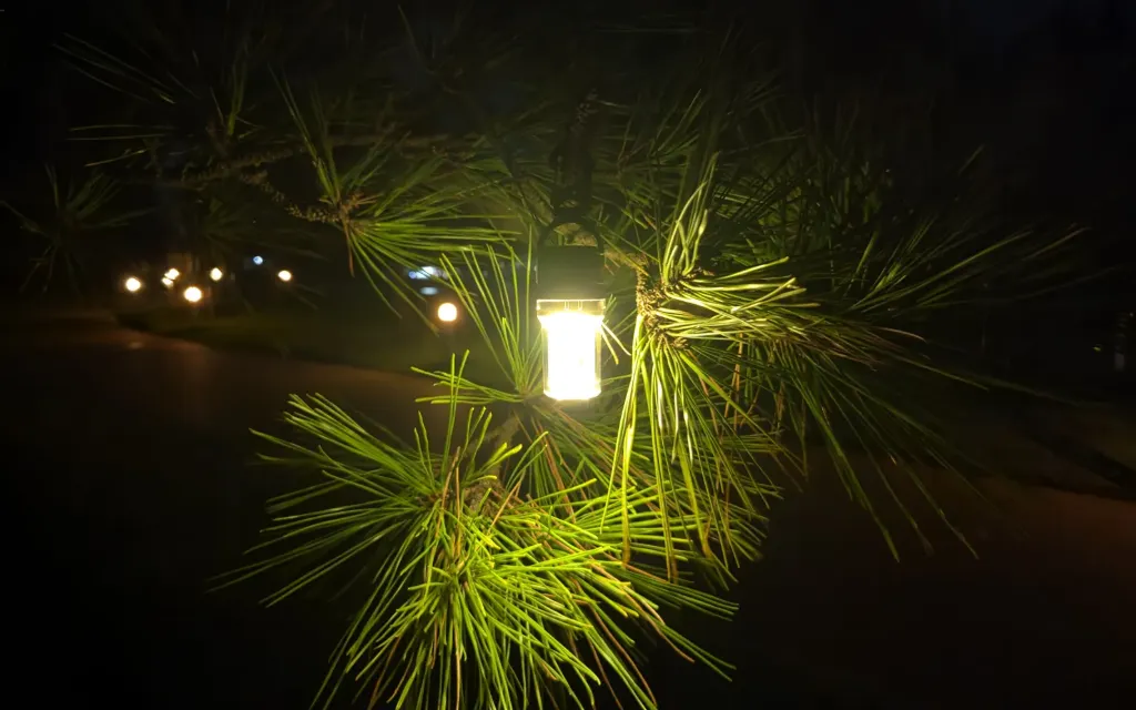フレックステイル ゼロランタン レビュー｜56gのランタン兼LEDライトを夜の公園と部屋で試す