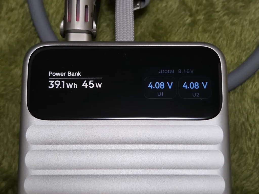 UGREEN Nexode Wavyのセル電圧表示、合計8.16VでU1U2とも4.08V