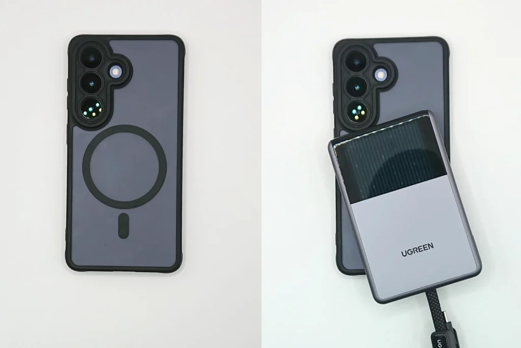 マグネットケースを付けたGalaxy S26と、そこに UGREEN MagFlow Pro を付けて下にはみ出した様子