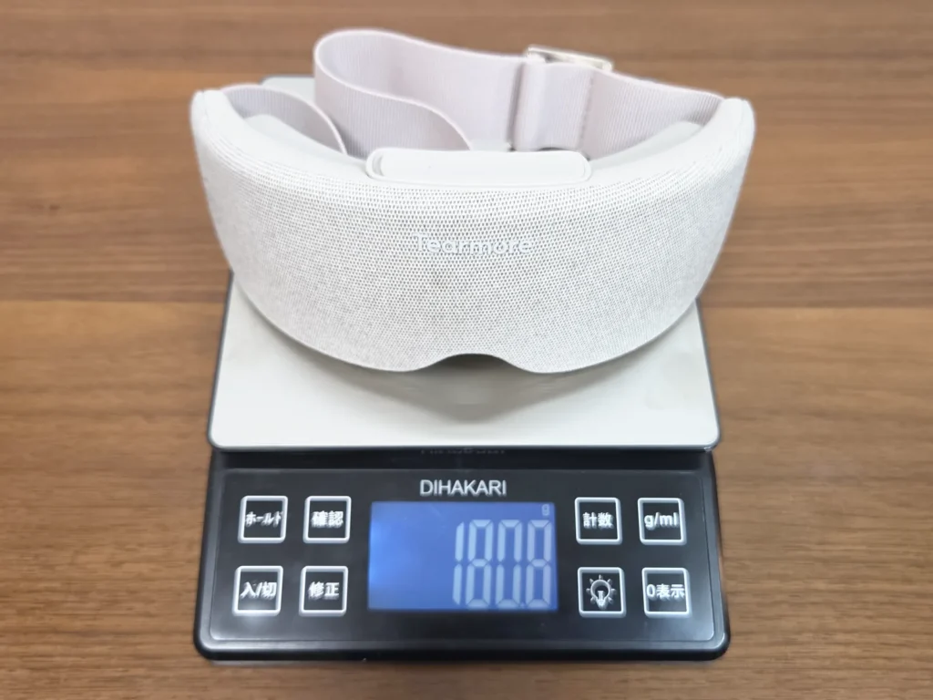 キッチンスケールに載せたTearmore、表示は180.0g